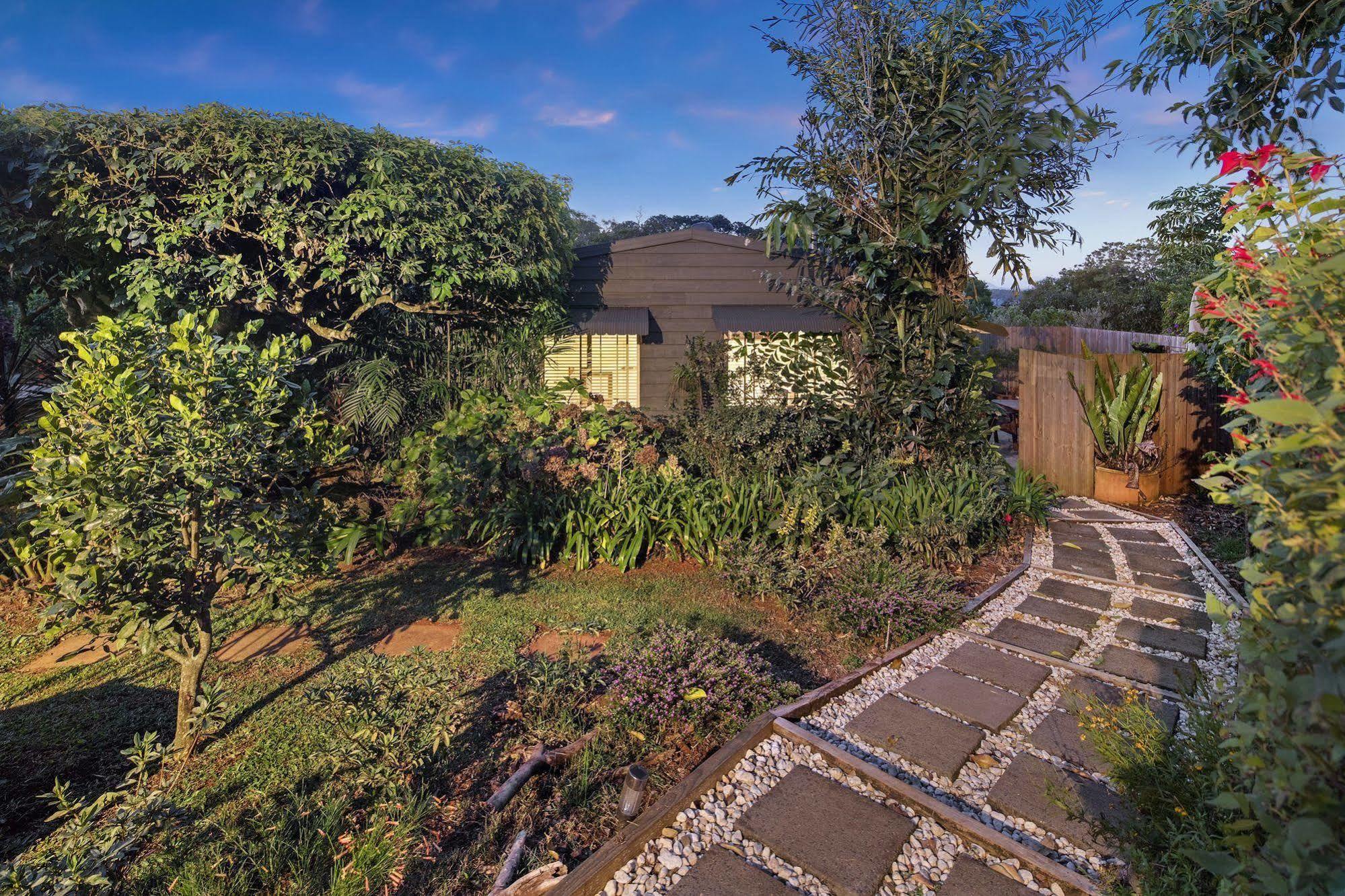 Eden Lodge Nambour Exterior foto